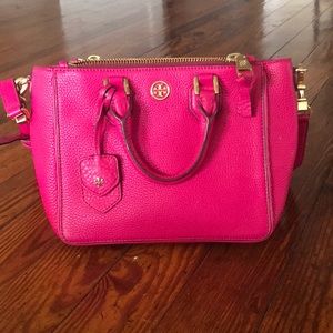 AUTHENTIC Fuchsia Tory Burch Purse
